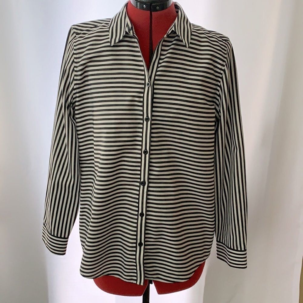 Chico’s black & white striped longsleeve no iron blouse